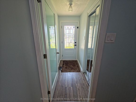 4th image of 16 Tedwyn Dr