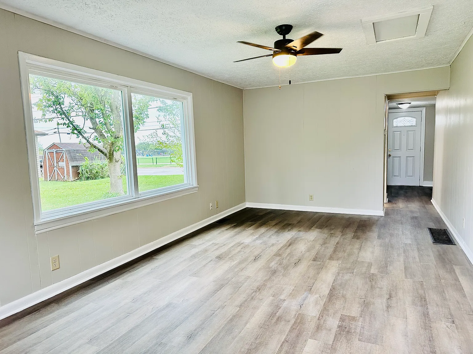 3 bed, 856 sqft, $950 — Photo 4