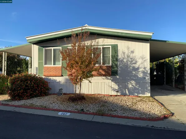 202 Queens Way, Pittsburg, CA 94565