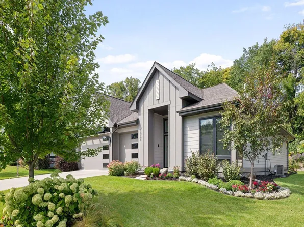 16798 Stirrup Ln, Eden Prairie, MN 55347