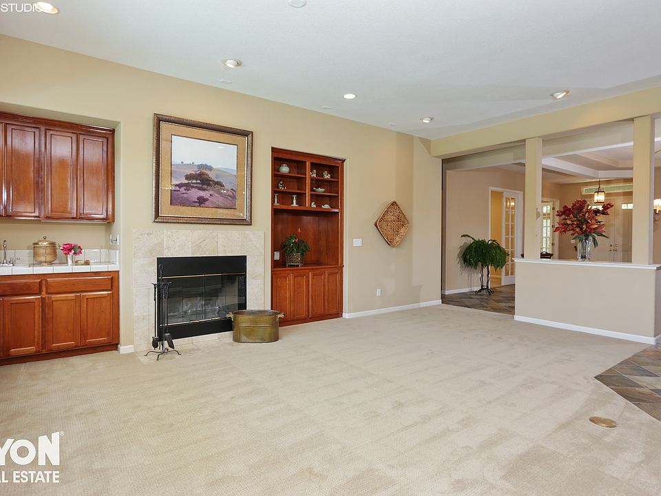 1st image of 2609 Mariella Dr
