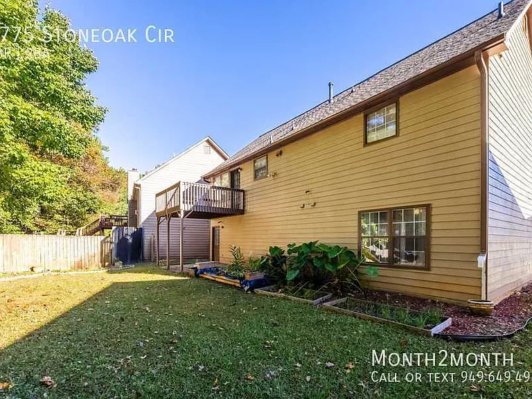 1775 Stoneoak Cir — Photo 32