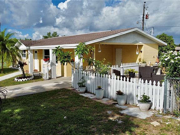 2nd image of 810 Coral Ave