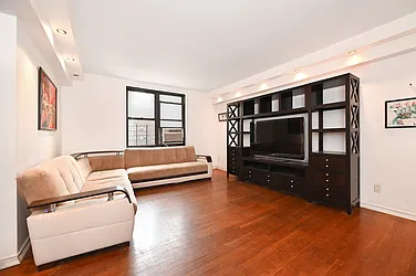 Sold by Amerihomes Realty of NY