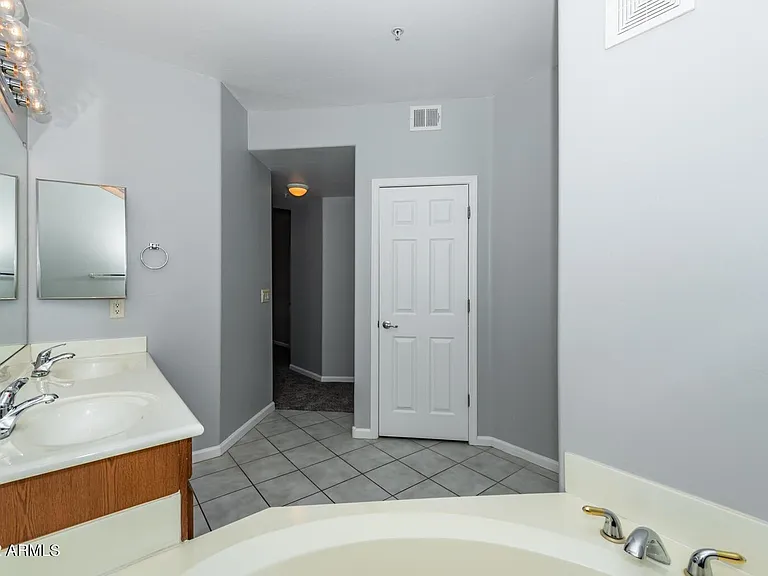 14000 N 94th St #2195 — Photo 11