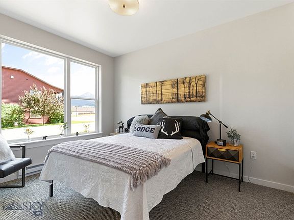 4th image of 2221D Willow Dr #122