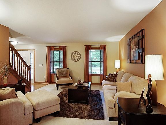 5th image of 3724 Hidden Cove Cir
