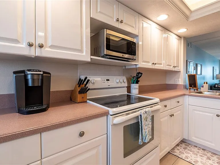 17900 Gulf Blvd #11C — Photo 24