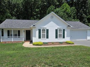 135 Powers Point Ct, Winston Salem, NC 27106