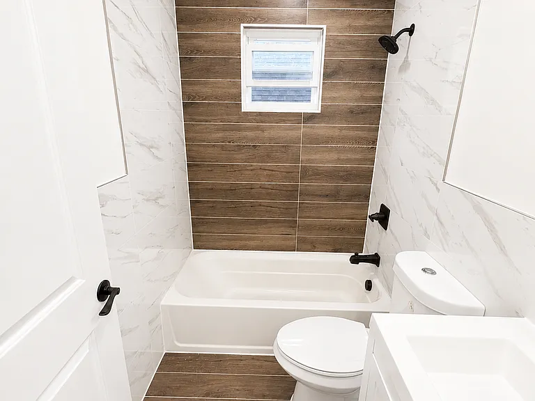 48 S 12th St #3 — Photo 3