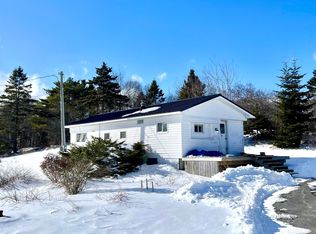 876 Shore Rd, Queens, NS B0T 1K0