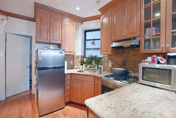 Rented by Compass | media 2