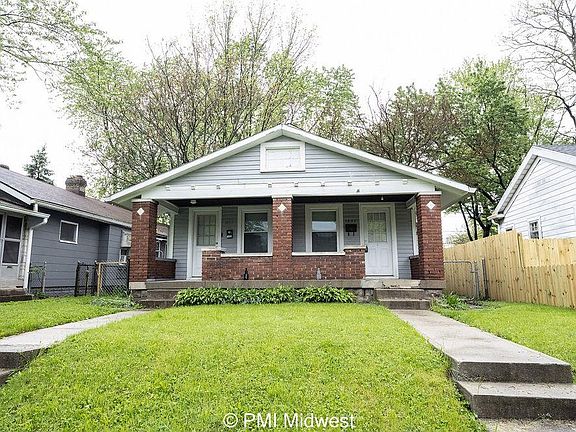 2nd image of 1452 N Gladstone Ave