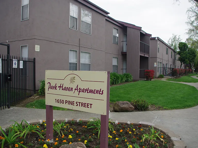 Park Haven Apartments — Photo 29