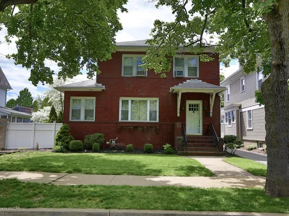 87 Park Pl, Kingston, PA 18704