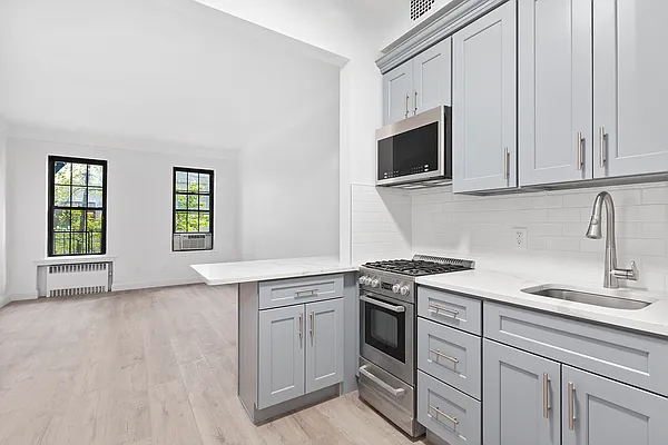 Rented by Compass | media 1