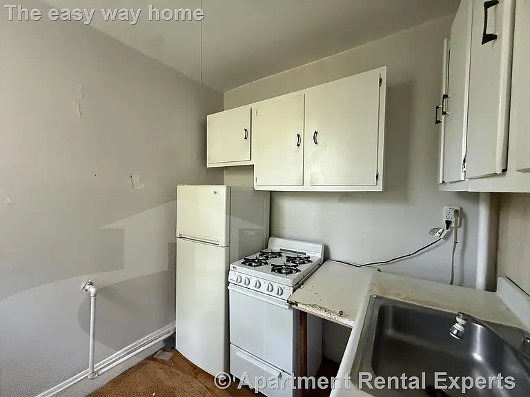 335-A Harvard St #7 — Photo 4