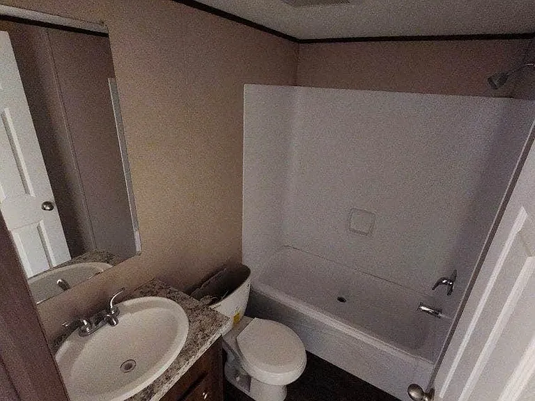 888 Dale Ln — Photo 3