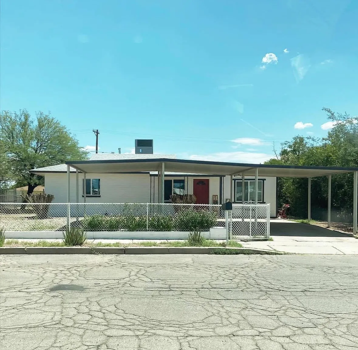 3 bed, 1075 sqft, $1,800 — Photo 4