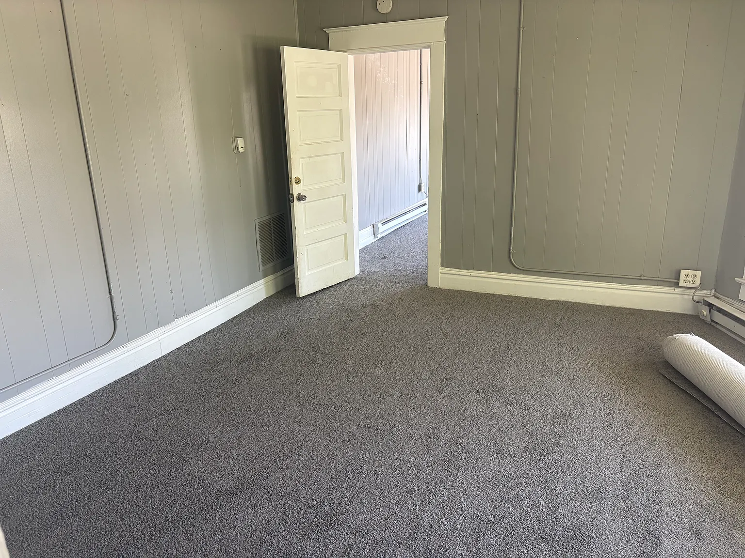 201 E Woodland — Photo 4