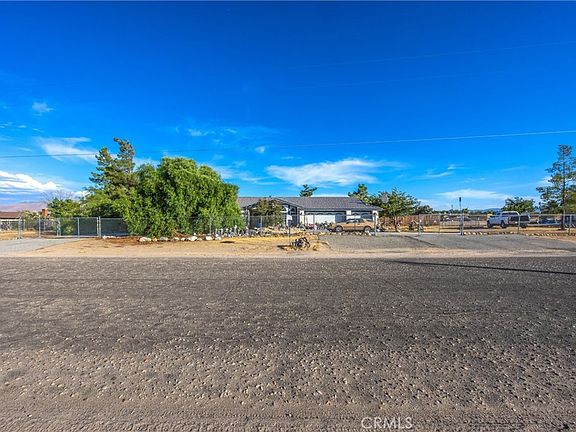4th image of 17821 Mauna Loa St