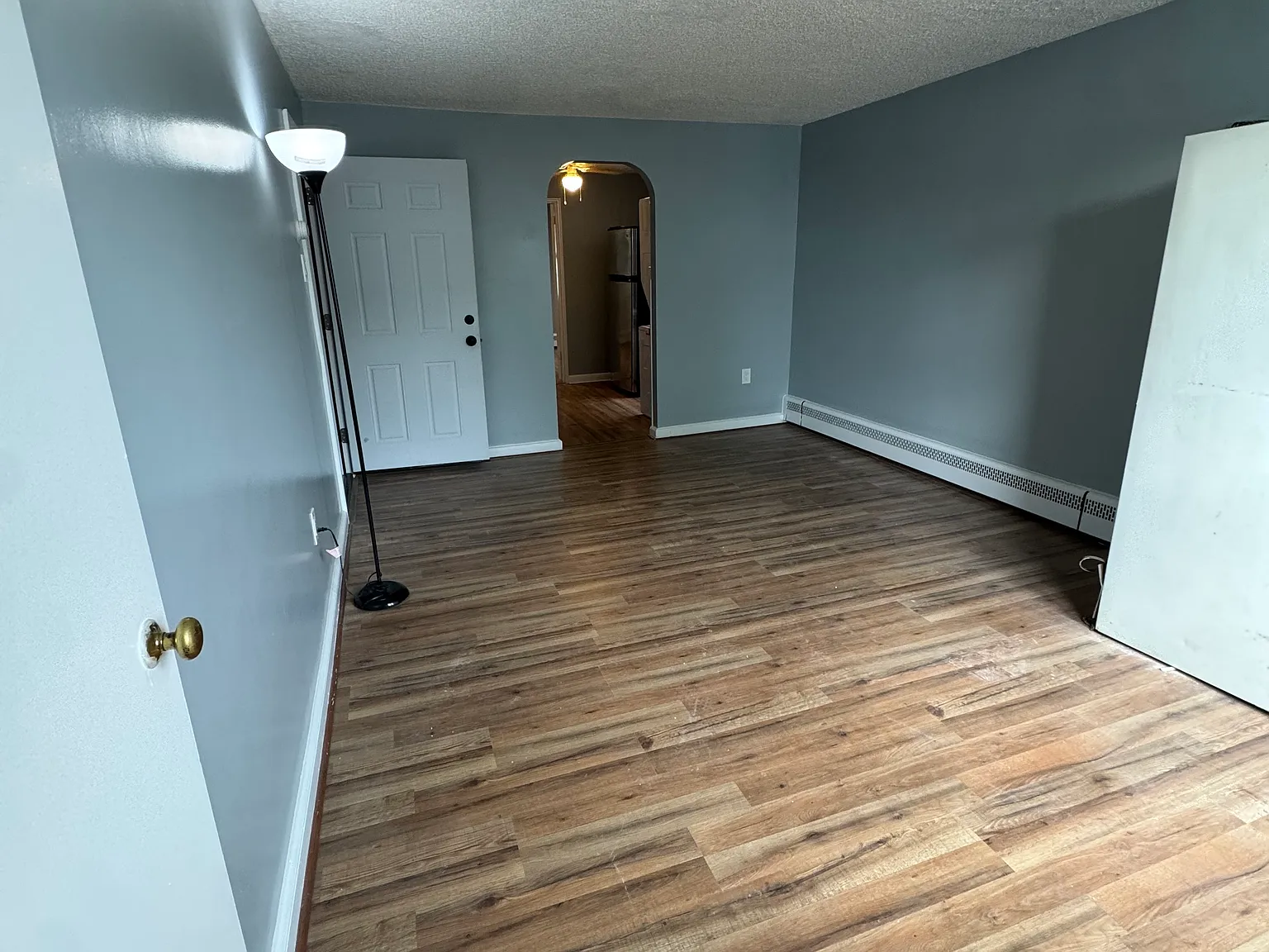 1 bed, 800 sqft, $1,100 — Photo 2