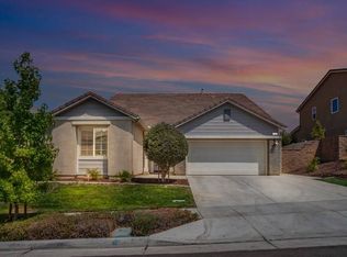 11811 Silver Birch Rd, Corona, CA 92883
