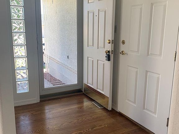 3rd image of 40 Regency Blvd APT C