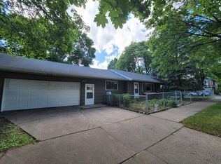 317 Snelling Ave S, Saint Paul, MN 55105