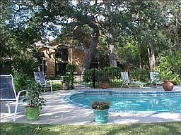 5th image of 359 Hunters Creek Dr