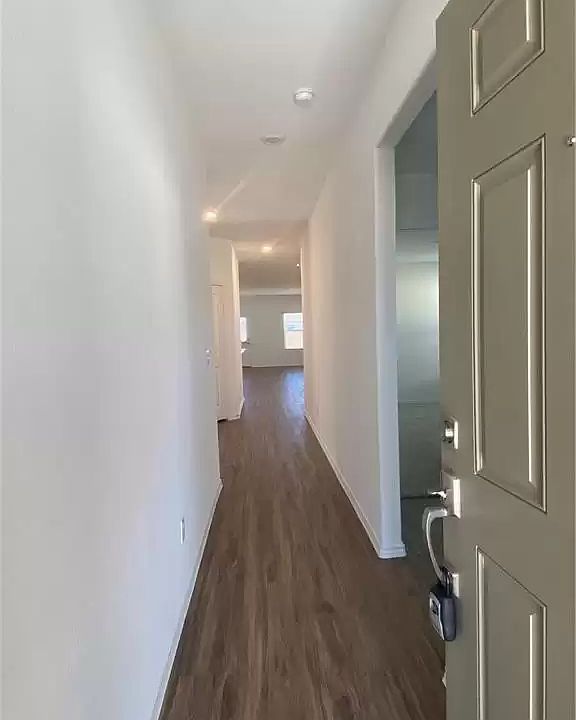 1st image of 266 Silver Glen Dr