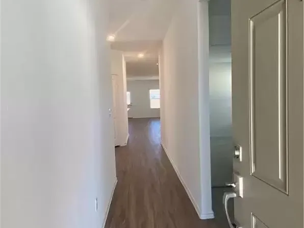 266 Silver Glen Dr, Kyle, TX 78640