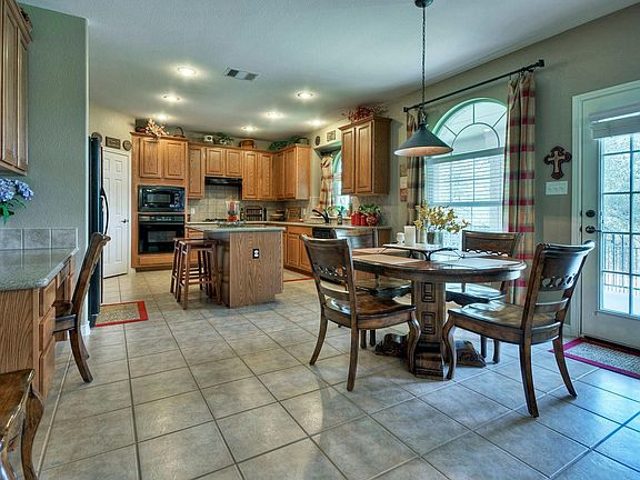 Kitchen and Breakfast nook