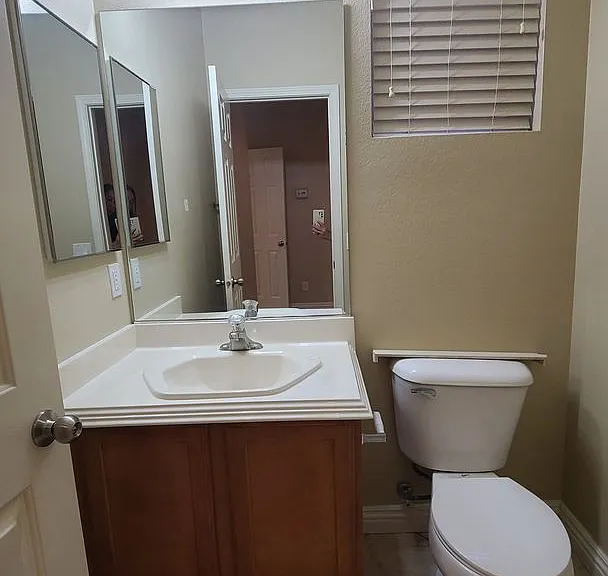 7449 W Mistral Ave — Photo 17