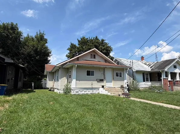 1307 S Ebright St, Muncie, IN 47302