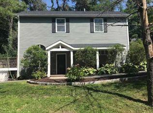 209 Sylvan Lake Rd, Hopewell Junction, NY 12533