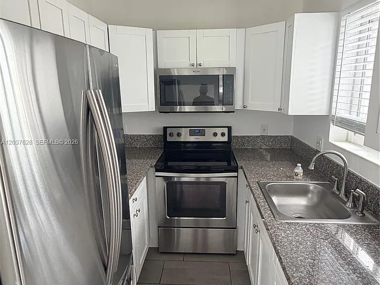 1315 N 22nd Ave #A2 — Photo 4