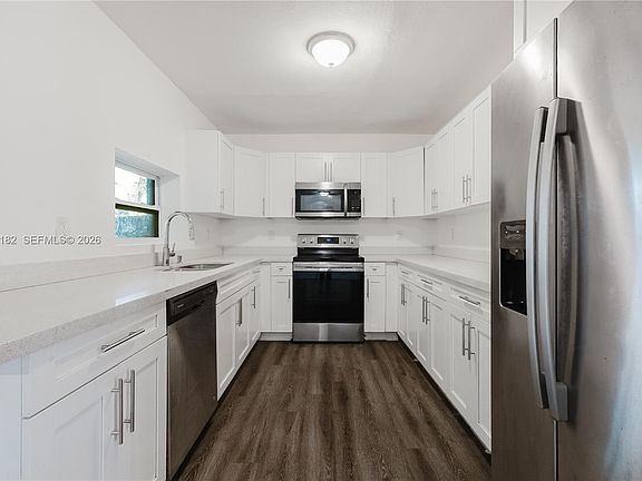 4th image of 21440 N Miami Ave