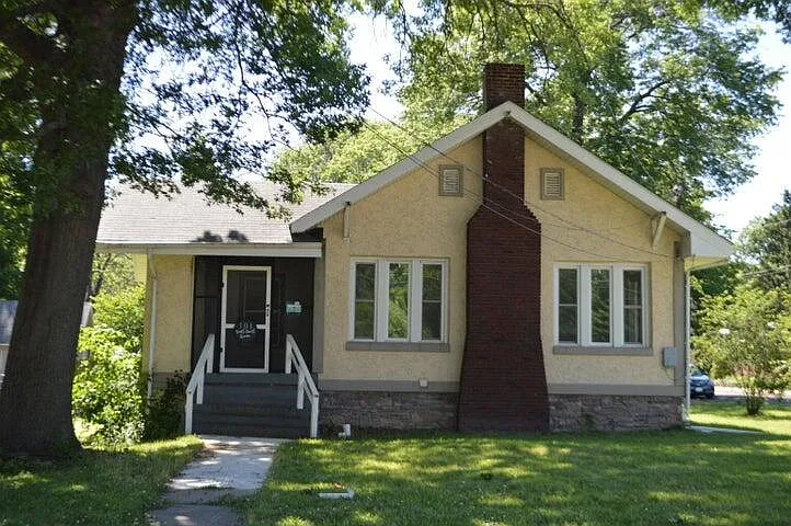 101 S Garth Ave
