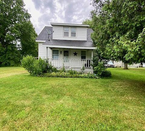 2nd image of 145 Raveloe Ct