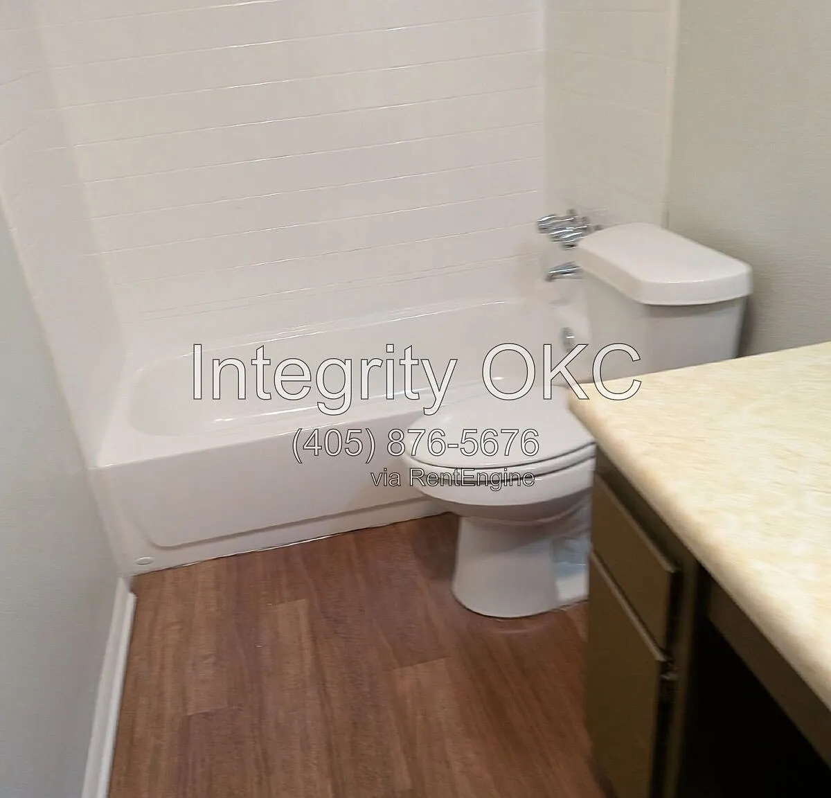 2 bed, 1.0 bath, 725 sqft, $745 — Photo 3