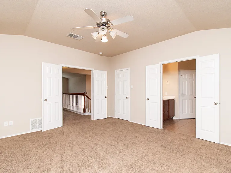 7109 Golden Oak Ln — Photo 15