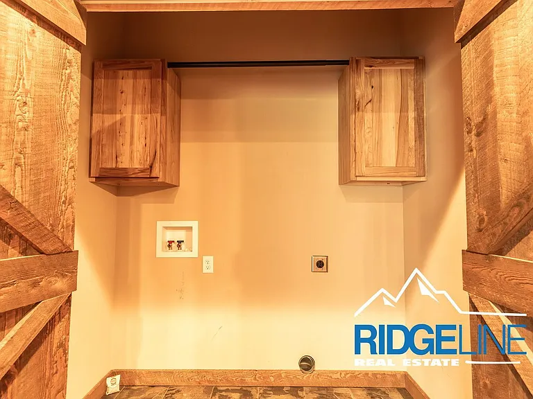 21 Sandstone Ln #1 — Photo 16
