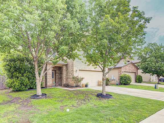 3rd image of 5904 Pescia St