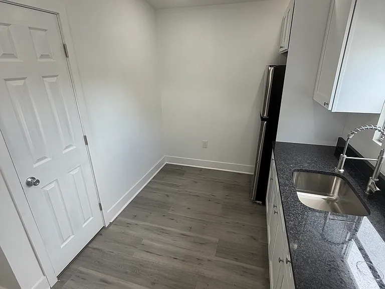 6817 N Habana Ave #2 — Photo 2