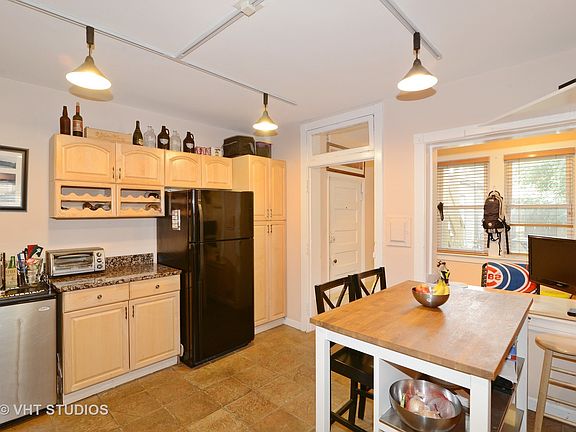 5th image of 1137 W Lill Ave APT 1W
