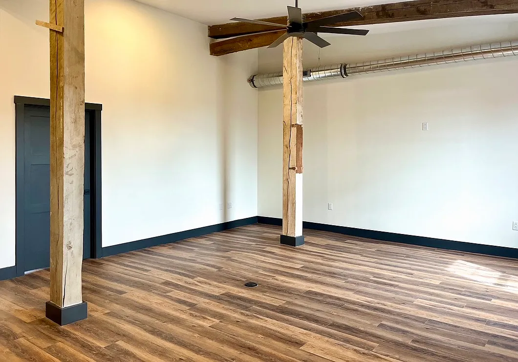 2 bed, 1300 sqft, $1,900 — Photo 2
