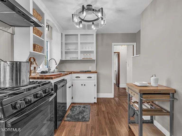 18 Maiden Ln — Photo 14