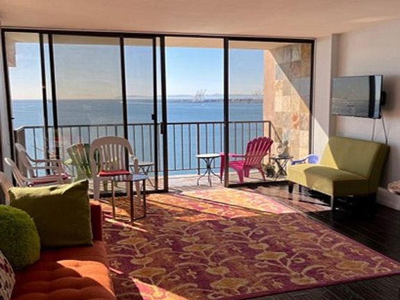 5th image of 1750 E Ocean Blvd Unit 1005
