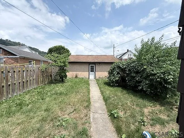 539 Ash St — Photo 29